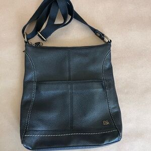 The Sak Black Genuine Leather Pebbled Crossbody Bay Zip Closure Adjust Strap